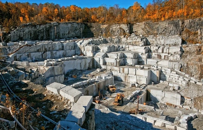 marble quarry10.jpg
